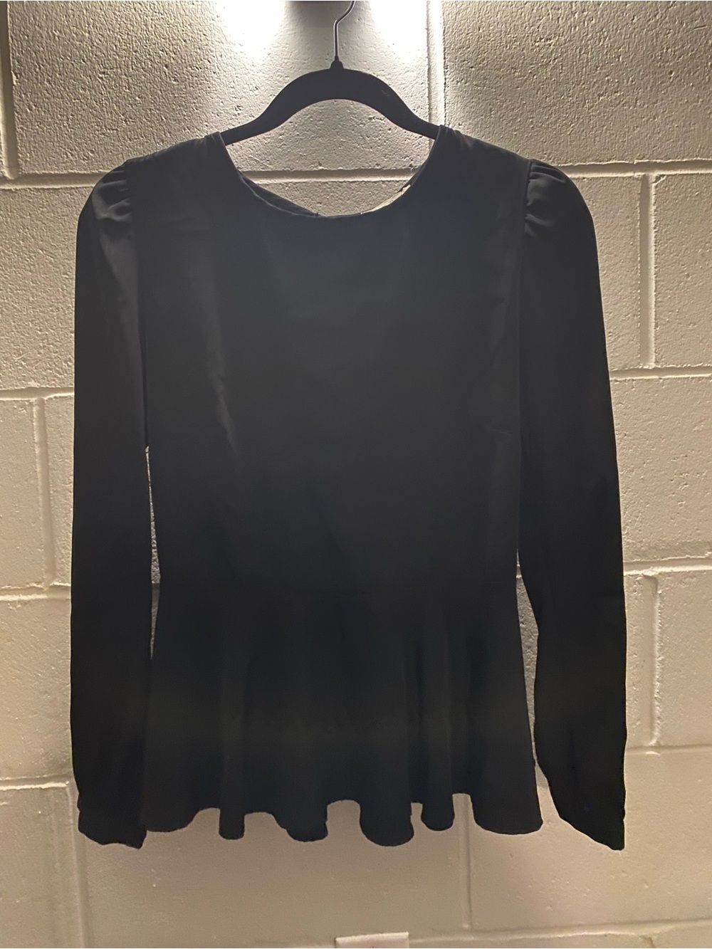 Women's Black Long-Sleeve Peplum Top